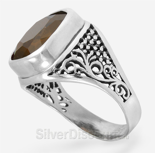 Кольцо из серебра, перстень с раухтопазом, вид сбоку