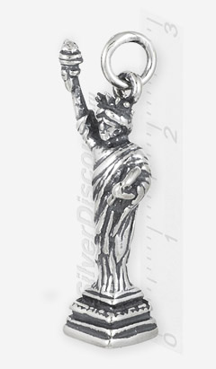 Миниатюрная статуэтка из серебра: статуя Свободы