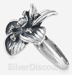 Массивное кольцо с цветком лилии, серебро, вид сбоку