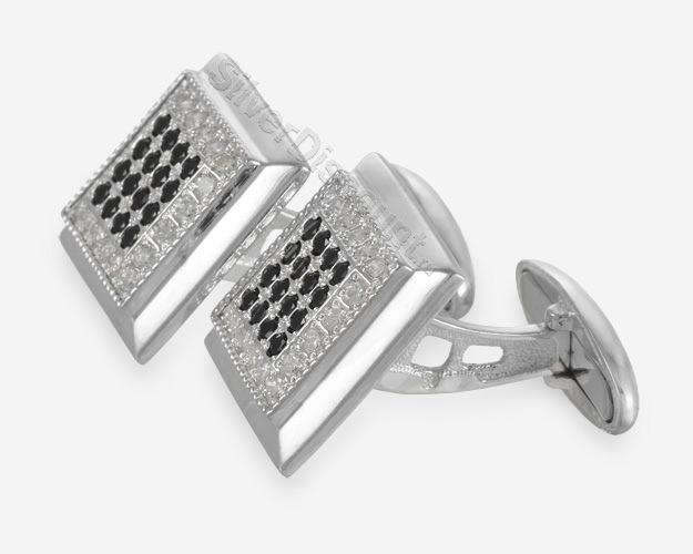 Красивые мужские запонки из серебра с фианитами, вид сбоку