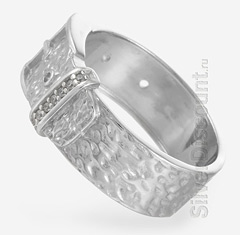 Классическое, но необычное кольцо из серебра с пряжкой