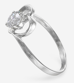 Романтичное кольцо сердце из серебра с фианитом