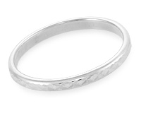 Тонкое рифленое серебряное кольцо
