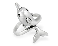 Серебряный дельфин в виде кольца