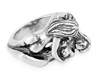 Серебряное кольцо две девушки в объятьях