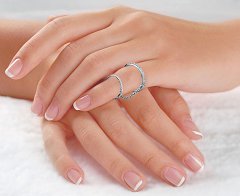 Серебряное кольцо на 2 фаланги (2 в 1), вид на руке
